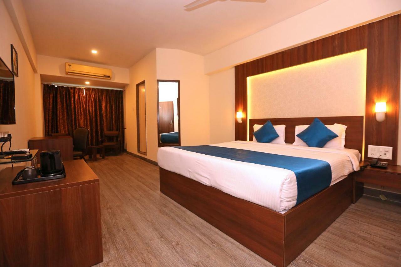 Hotel Shantidoot, Dadar Malad Экстерьер фото